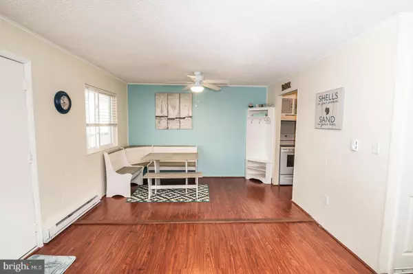 Ocean City, MD 21842,424 LARK LN #202E