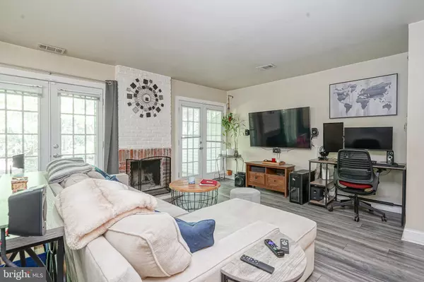 Pine Hill, NJ 08021,605 BROMLEY EST