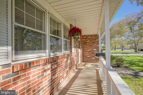 Woodbury, NJ 08096,609 SALEM AVE