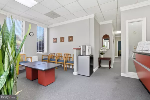 Annandale, VA 22003,7004 LITTLE RIVER TPKE #2A