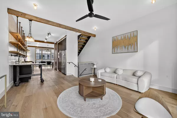 Washington, DC 20001,774 GIRARD ST NW #2W