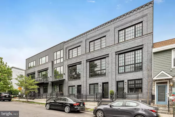 774 GIRARD ST NW #2W, Washington, DC 20001