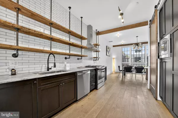 Washington, DC 20001,774 GIRARD ST NW #2W