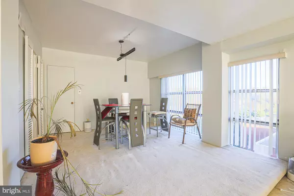 Baltimore, MD 21215,6606 PARK HEIGHTS AVE #615