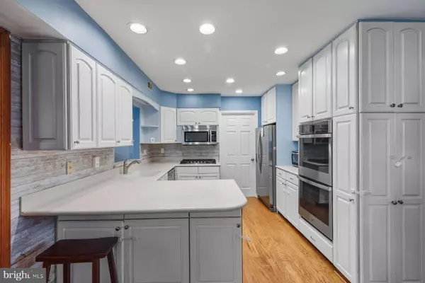 Bowie, MD 20715,3913 YORK LN