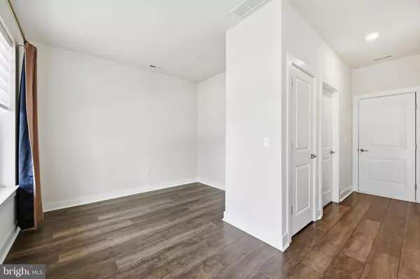 Bensalem, PA 19020,127 GASLIGHT ALLEY