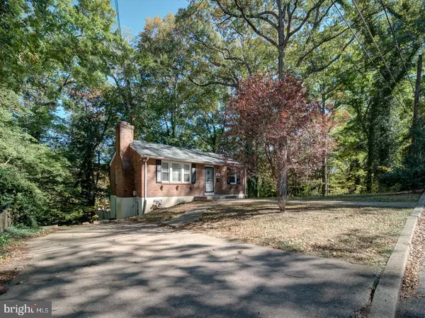 Oxon Hill, MD 20745,802 MODOC LN