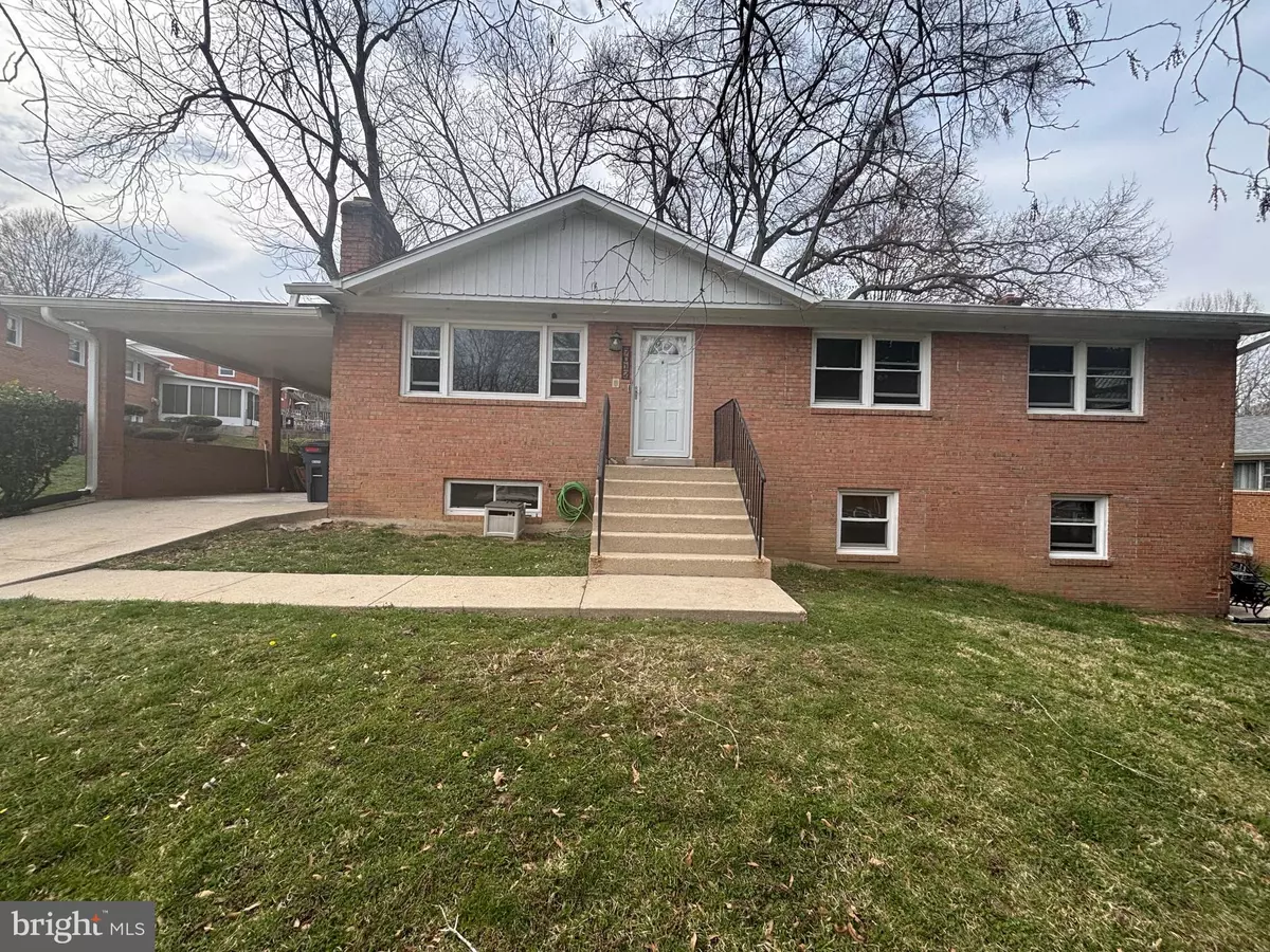 Clinton, MD 20735,7012 GROVETON DR