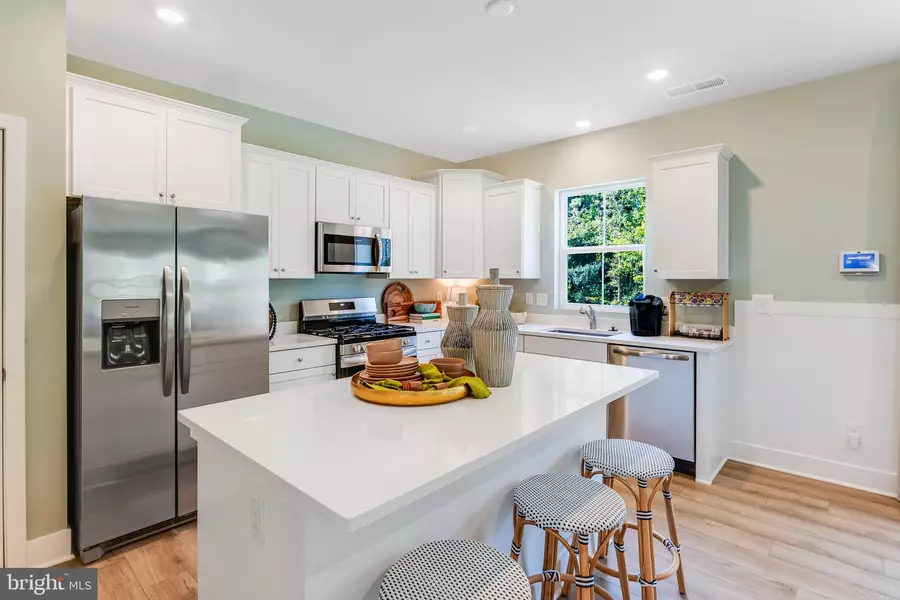 5816 CALYPSO CT, White Plains, MD 20695