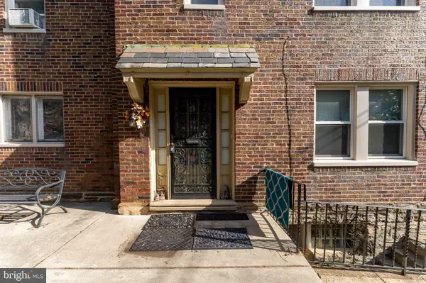 942. E DORSET ST, Philadelphia, PA 19150