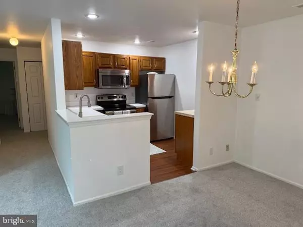 Marlton, NJ 08053,404 QUAIL RD