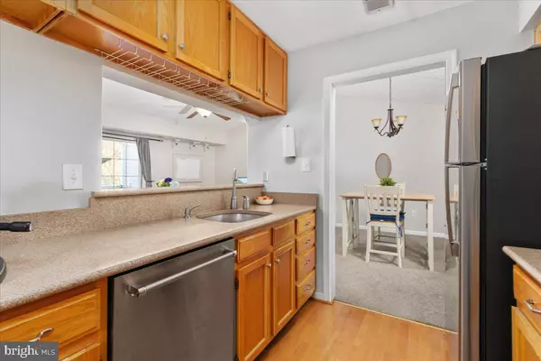 Alexandria, VA 22309,8604 SHADWELL DR #36