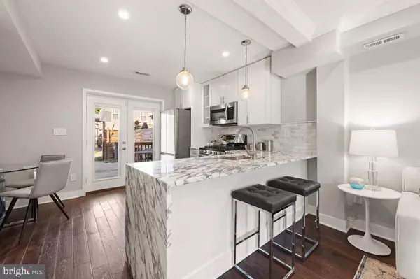 Washington, DC 20002,2004 E ST NE