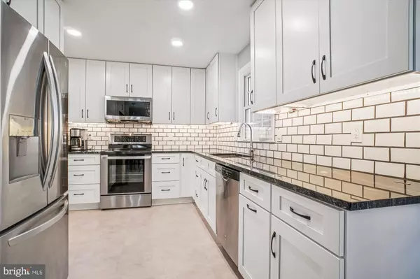 10212 PROVINCETOWN CT, Fairfax, VA 22032