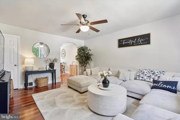 Philadelphia, PA 19128,5854 MAGDALENA ST