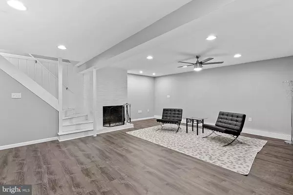 Clarksville, MD 21029,7405 OAKCREST LN