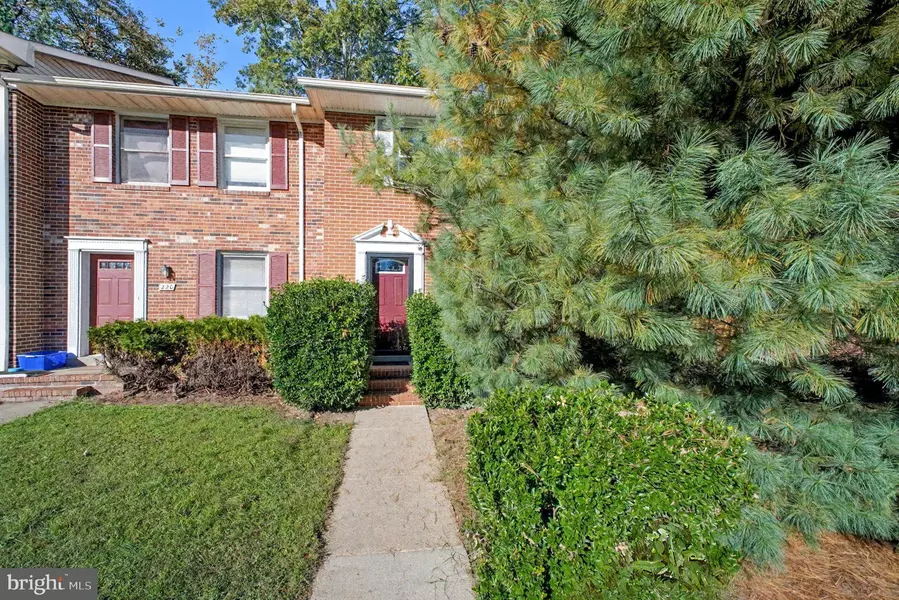 222 FARRELL LN, Fredericksburg, VA 22401