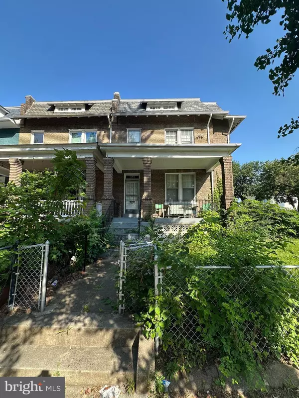 Washington, DC 20002,1122 HOLBROOK ST NE