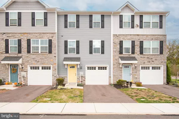 110 NELSON LN, Pottstown, PA 19464