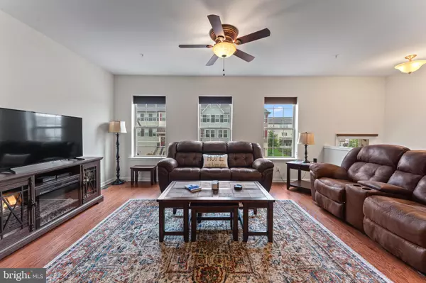 Warminster, PA 18974,484 ROWAN ST