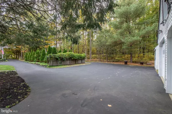 Quakertown, PA 18951,2265 MILL HILL RD