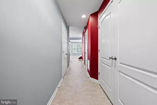 Bunker Hill, WV 25413,32 HEALEY CT