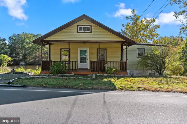 Browns Mills, NJ 08015,402 W LAKESHORE DR