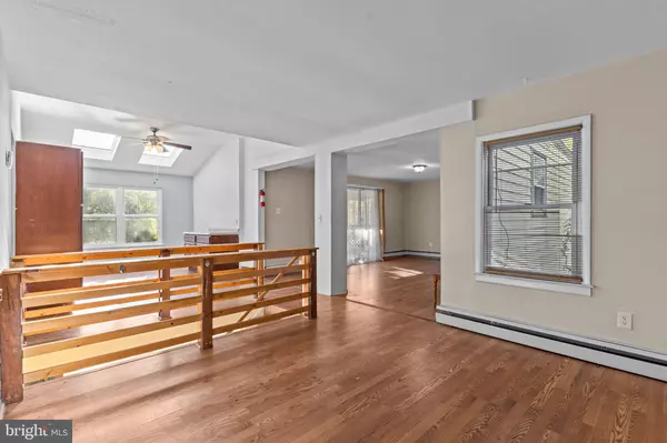 Browns Mills, NJ 08015,402 W LAKESHORE DR