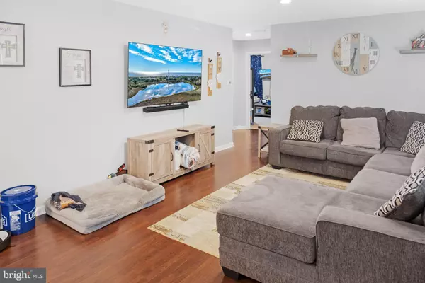 Egg Harbor Township, NJ 08234,81 ROBERT BEST RD