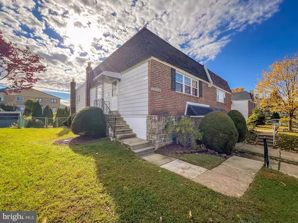 Philadelphia, PA 19116,11715 JEANES ST