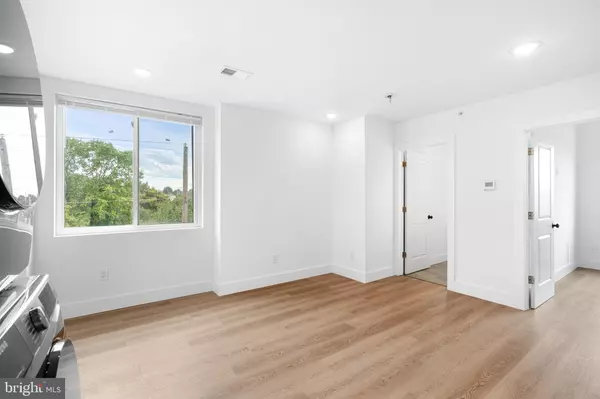 929 N 40TH ST #E, Philadelphia, PA 19104