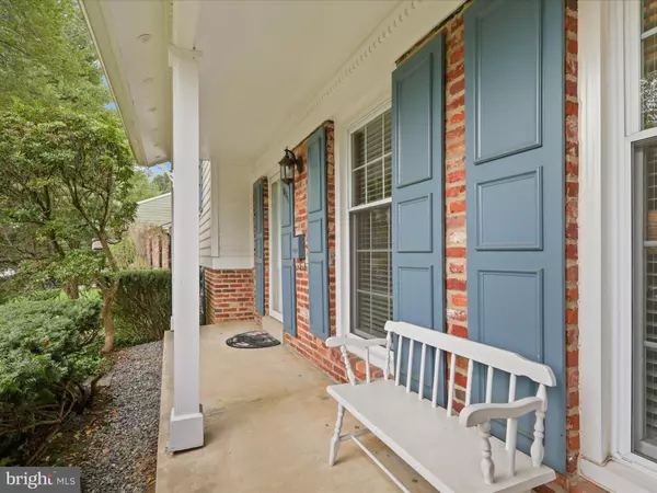 Annandale, VA 22003,8112 BRIAR CREEK DR