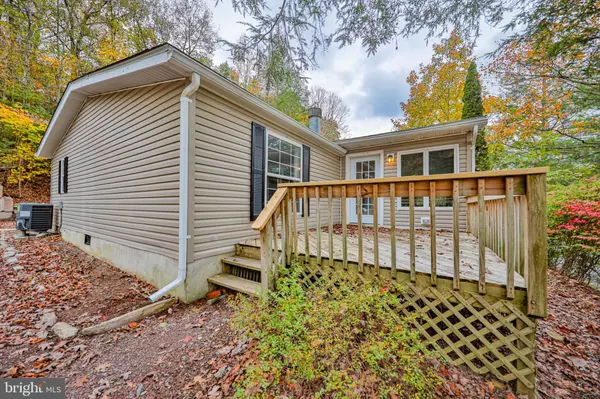 1243 BLUE MOUNTAIN CIRCLE, Saylorsburg, PA 18353