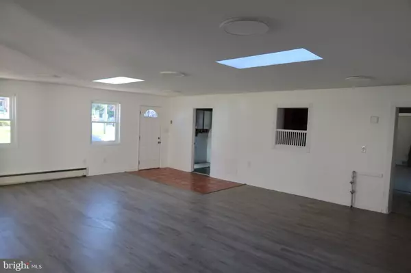 Capitol Heights, MD 20743,1152 BOOKER DR