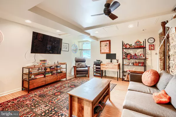 Baltimore, MD 21210,6003 LAKEHURST DR #1