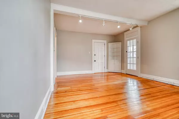 Baltimore, MD 21229,6 CROMARTY RD