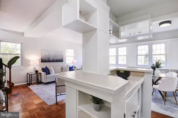 Alexandria, VA 22302,3508 VALLEY DR