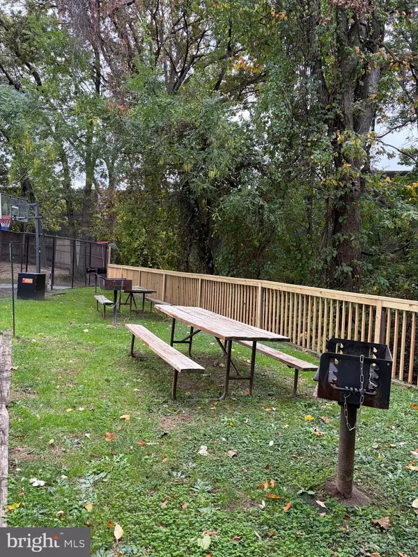 Alexandria, VA 22302,3307 WYNDHAM CIR #3165