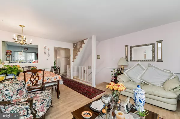 Vienna, VA 22180,2777 GROVEMORE LN