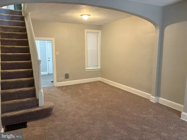 Philadelphia, PA 19142,6317 BUIST AVE