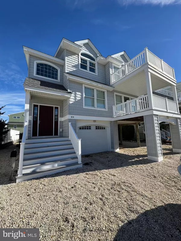 289 N 13TH ST, Surf City, NJ 08008