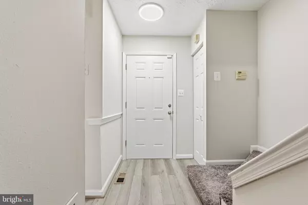 Capitol Heights, MD 20743,7415 SHADY GLEN TER