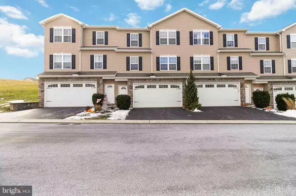 Mechanicsburg, PA 17055,813 SPRING ROCK COURT