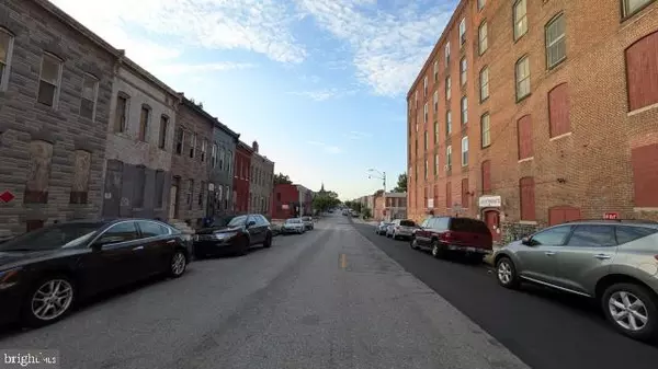 Baltimore, MD 21223,207 S PULASKI ST
