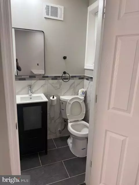 Philadelphia, PA 19140,1222 W ATLANTIC ST