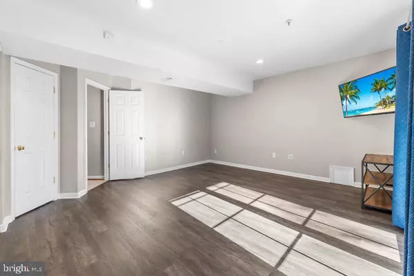 Frederick, MD 21703,7149 OBERLIN CIR