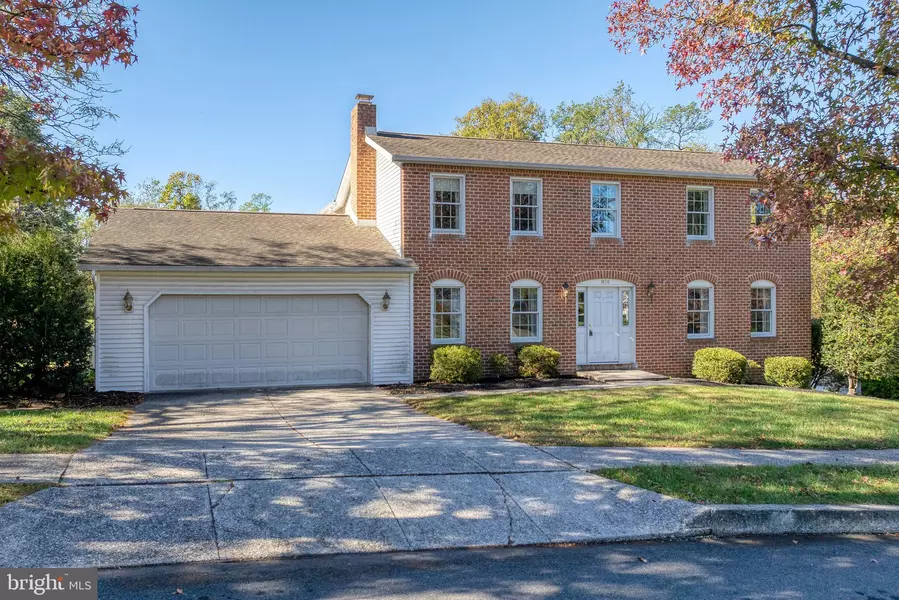 836 ANTHONY DR, Mechanicsburg, PA 17050