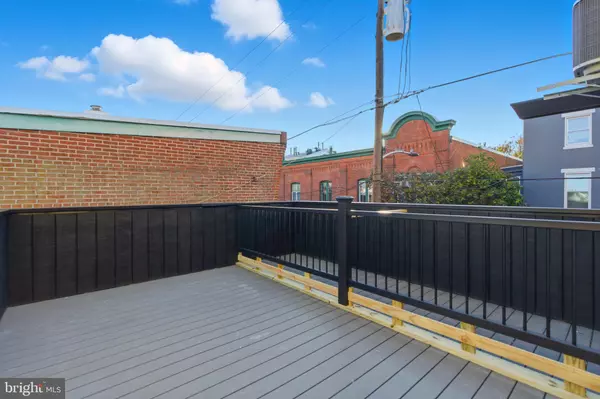 Philadelphia, PA 19130,2738 POPLAR ST #2R