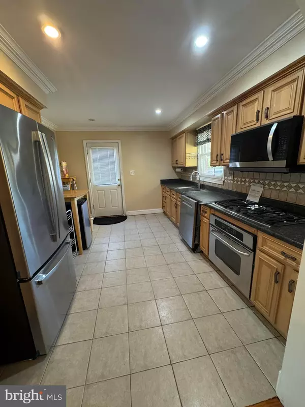 Beltsville, MD 20705,13216 RONEHILL DR