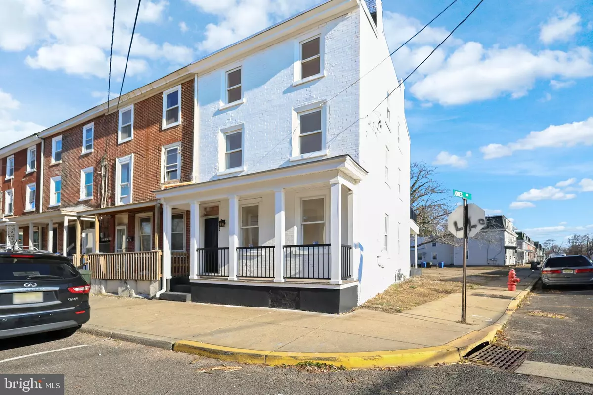 Burlington, NJ 08016,525 YORK ST